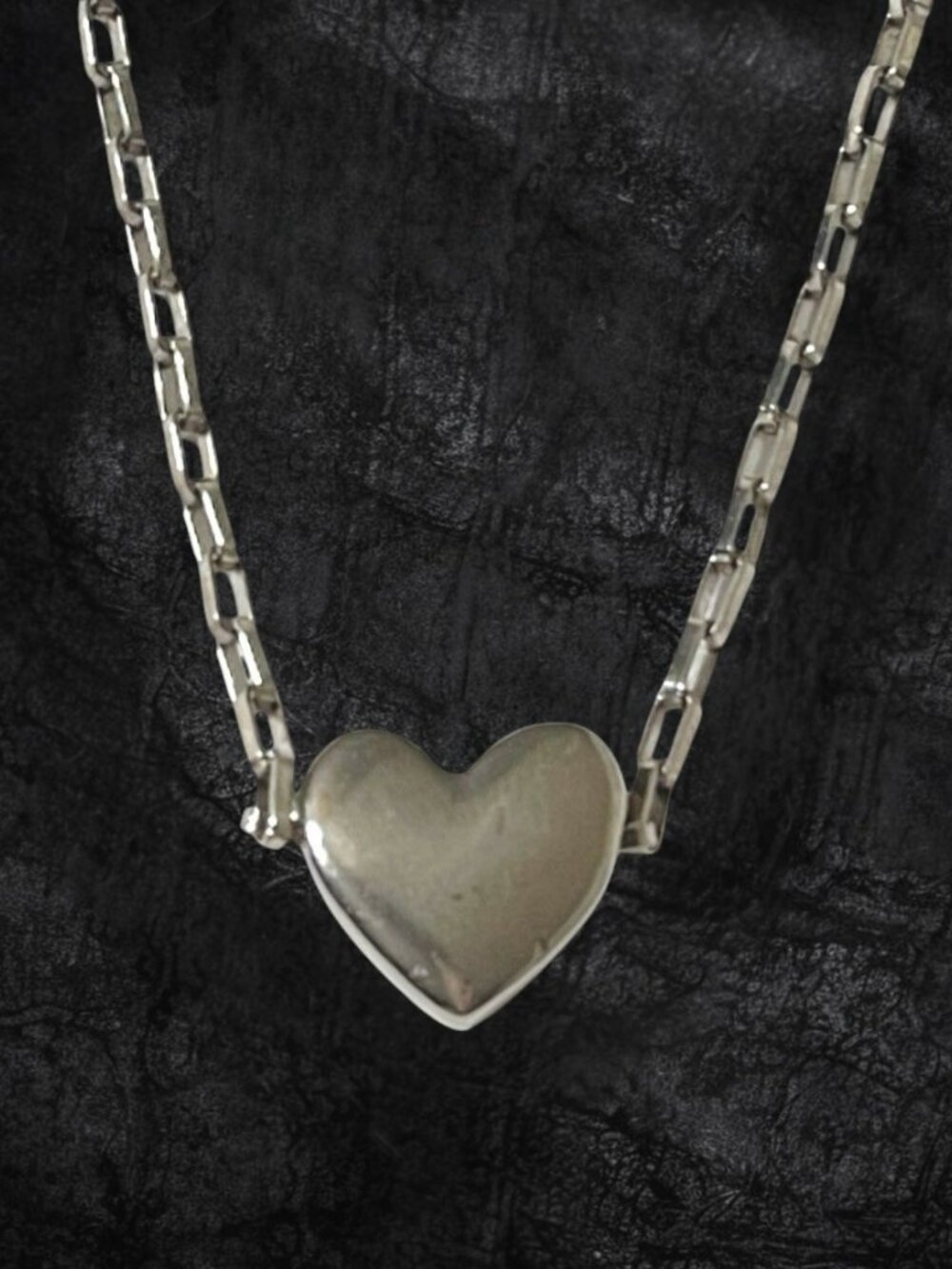 Soho Design Necklace Puffy Heart Pendant Chunky Paperclip Link Chain Silver Tone